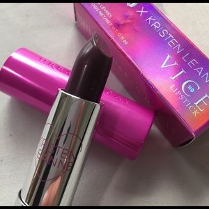 UD & Kristen Leanne // Vice Lipstick